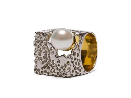 German Kabirski Devonia Pearl Ring Fashion